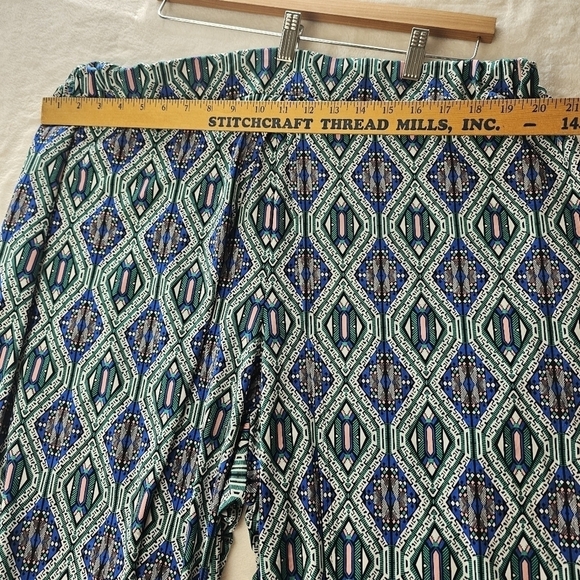 Fashion to Figure Beach Pants Womens 2x Harem Flowy Lightweight Tribal size - Picture 2 of 13